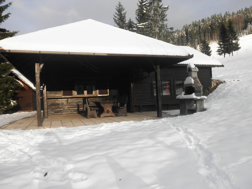 Holiday Home Cumar 체르크노 외부 사진