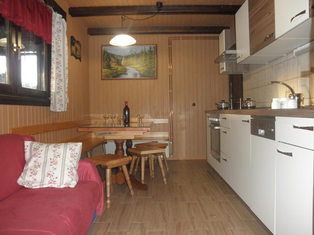 Holiday Home Cumar 체르크노 외부 사진